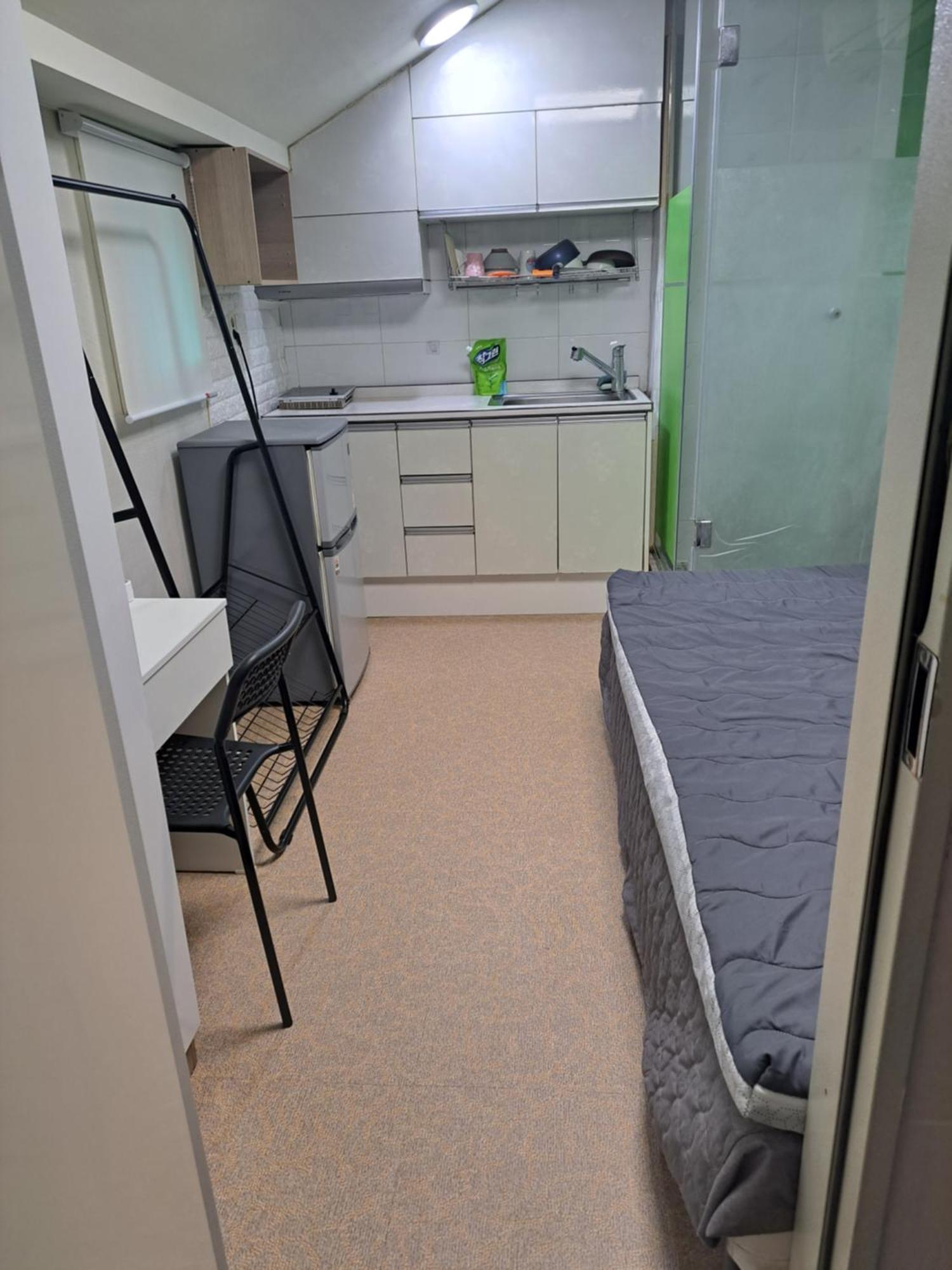 Open House Apgujeong-rodeo ,cony Seoul