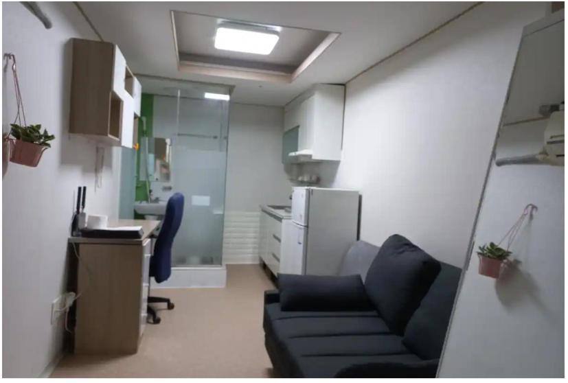 Penginapan Open House Apgujeong-rodeo ,cony