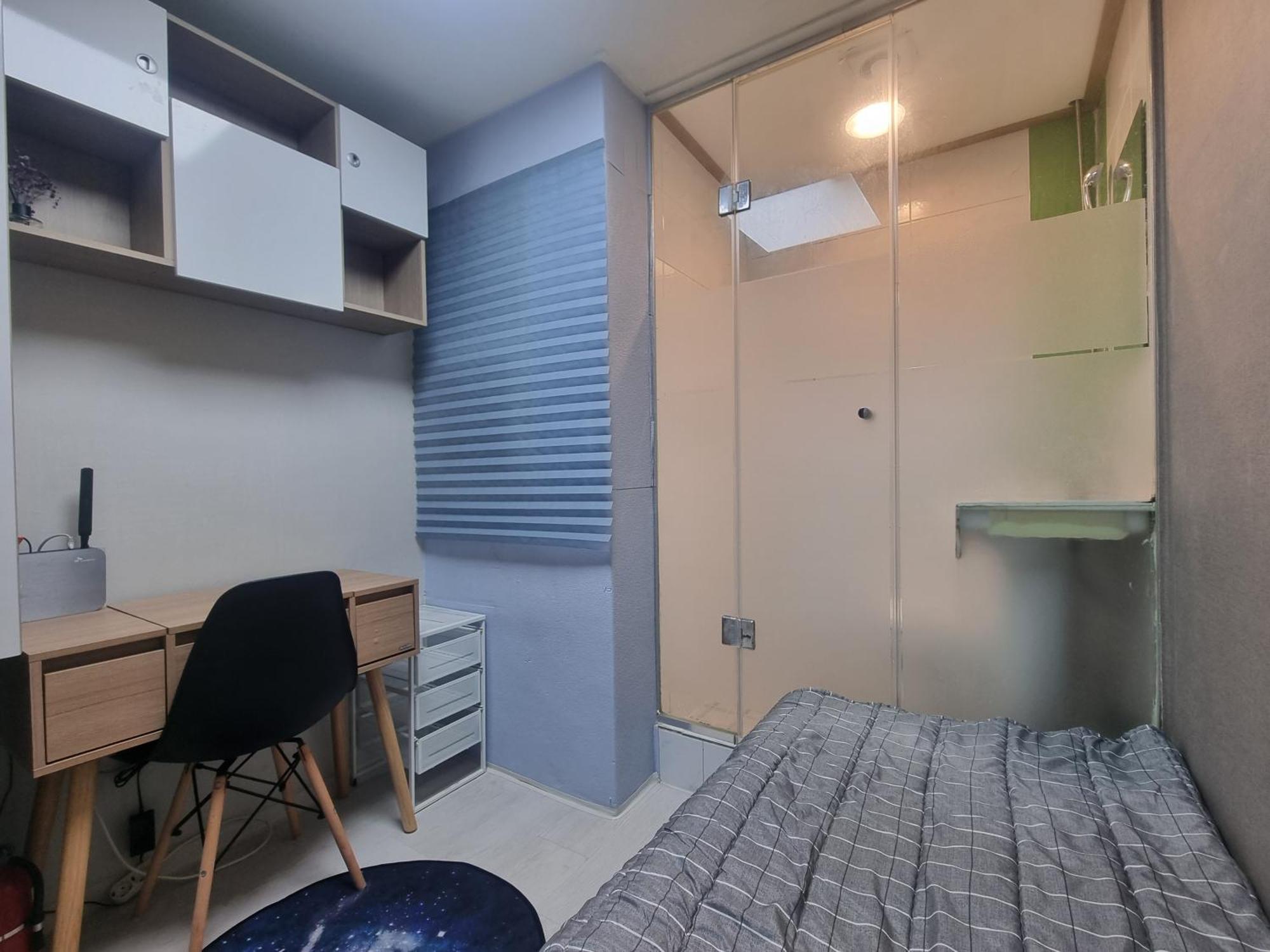 Open House Apgujeong-rodeo ,cony Seoul