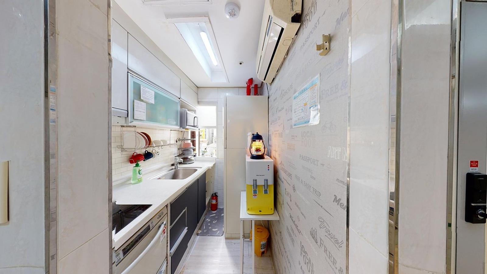 Penginapan Open House Apgujeong-rodeo ,cony